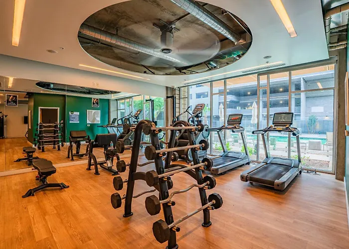 Apartamento Urban Oasis In Dt W Pool Gym And Parking *