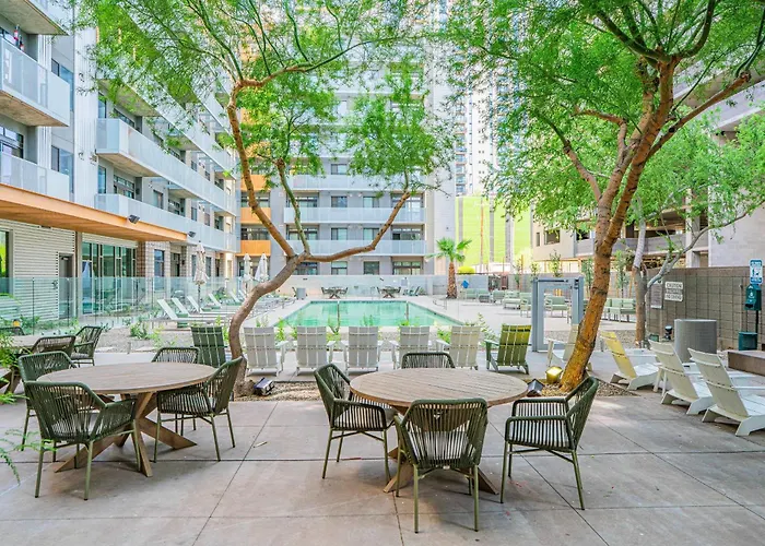 Urban Oasis In Dt W Pool Gym And Parking Apartamento Phoenix