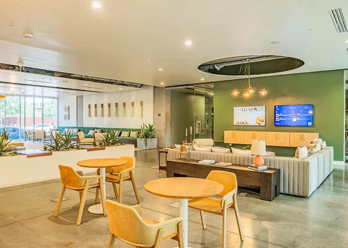 Urban Oasis In Dt W Pool Gym And Parking * Phoenix