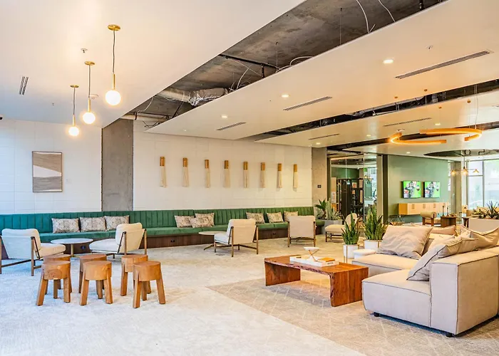 Urban Oasis In Dt W Pool Gym And Parking Apartamento Phoenix