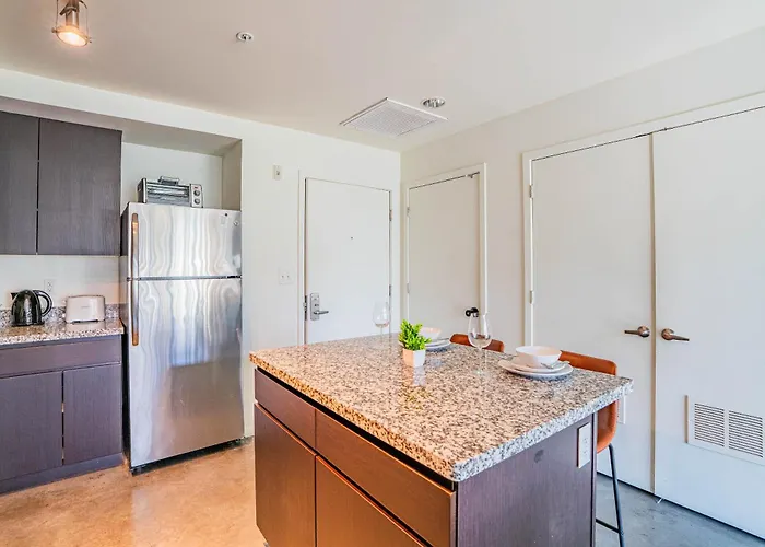 Apartamento Urban Oasis In Dt W Pool Gym And Parking